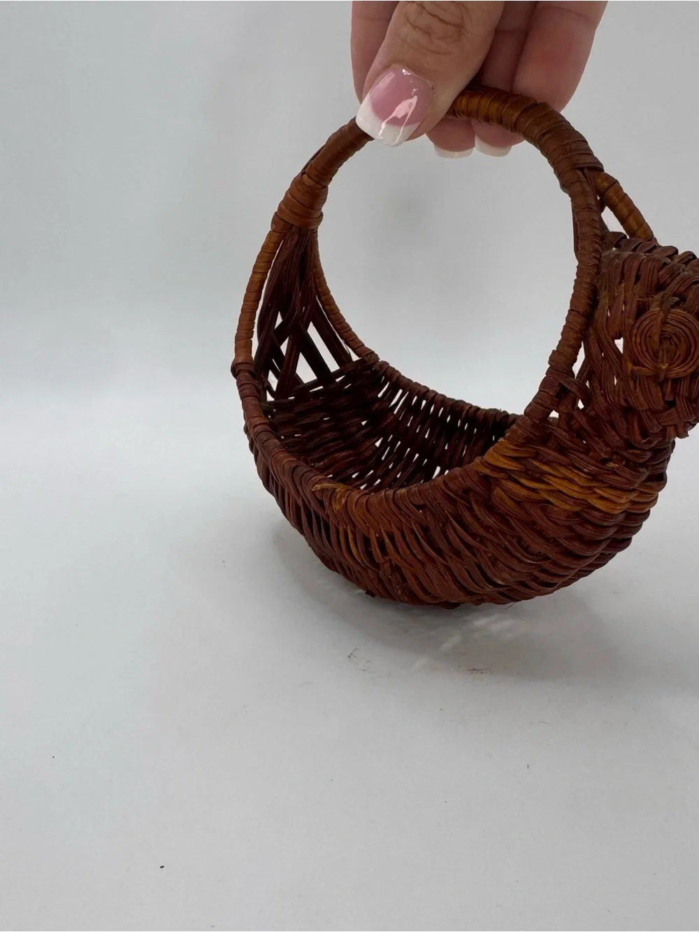 Vintage Wicker Swan Basket Rustic Boho Cottagecore Decor